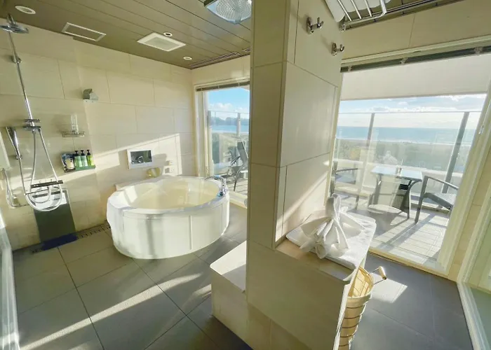 Breath Hotel